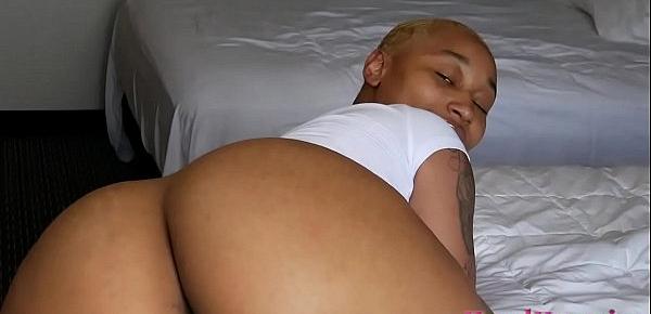  Chicago lesbian teen thick ass daphne deepthroats 10 inches of hard Big black dick